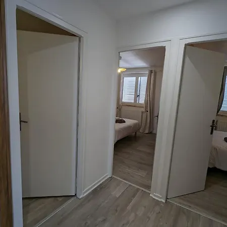 Сasa de vacaciones Gite Au Bord Du Lac Avec Spa, Aire De Jeux, Baby-foot Et Proche De La Nature Et D'epinal. - Fr-1-589-630
