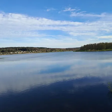 Сasa de vacaciones Gite Au Bord Du Lac Avec Spa, Aire De Jeux, Baby-foot Et Proche De La Nature Et D'epinal. - Fr-1-589-630 *
