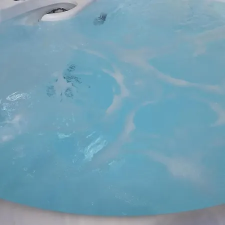 Gite Au Bord Du Lac Avec Spa, Aire De Jeux, Baby-foot Et Proche De La Nature Et D'epinal. - Fr-1-589-630 Сasa de vacaciones Chaumousey