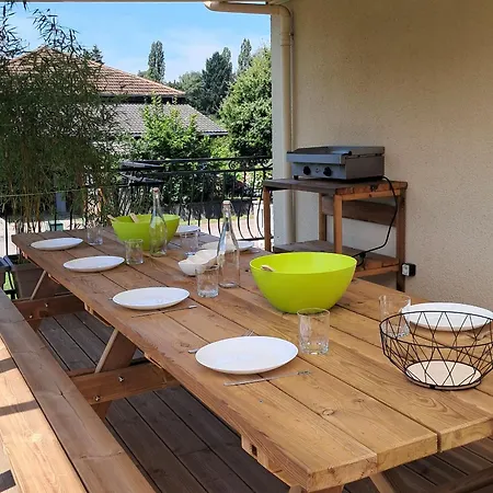 Сasa de vacaciones Gite Au Bord Du Lac Avec Spa, Aire De Jeux, Baby-foot Et Proche De La Nature Et D'epinal. - Fr-1-589-630